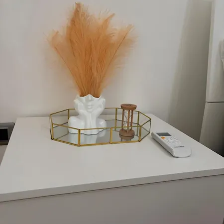 La Tela Di Elena * Naples
